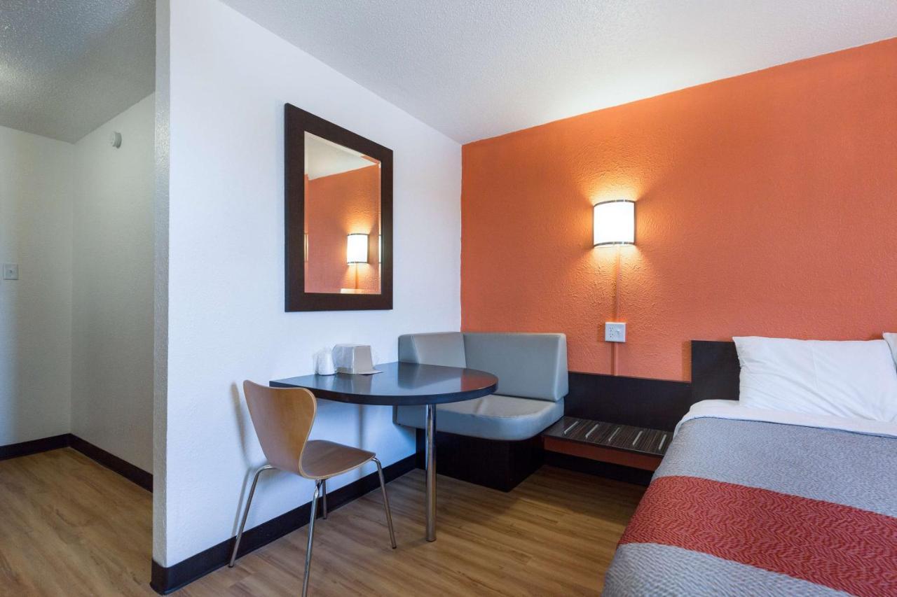 Motel 6-Lincoln, Il Екстериор снимка